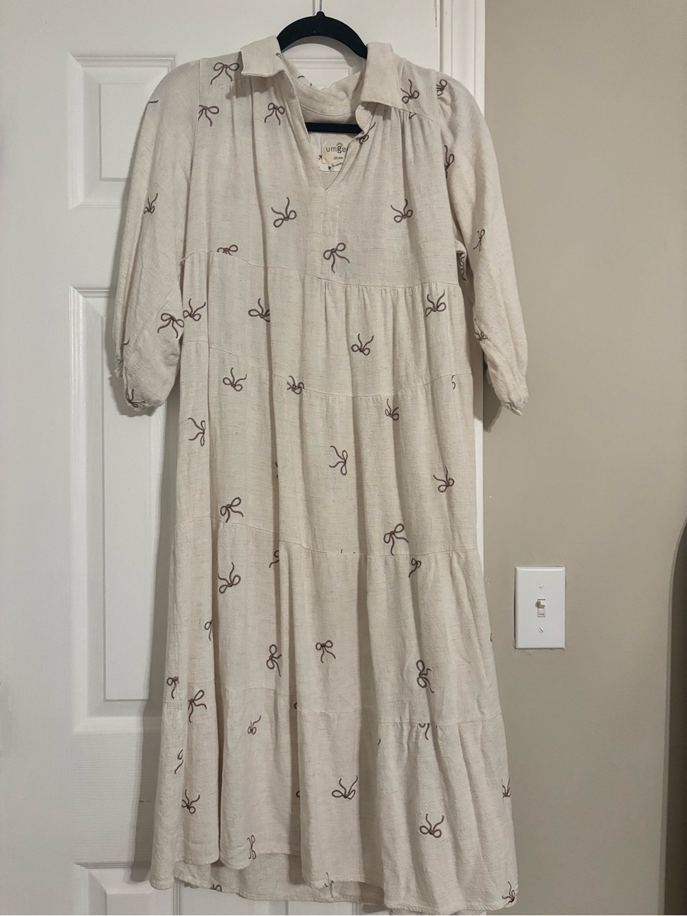 Cream Midi Dress with Brown Bow Embroidery
